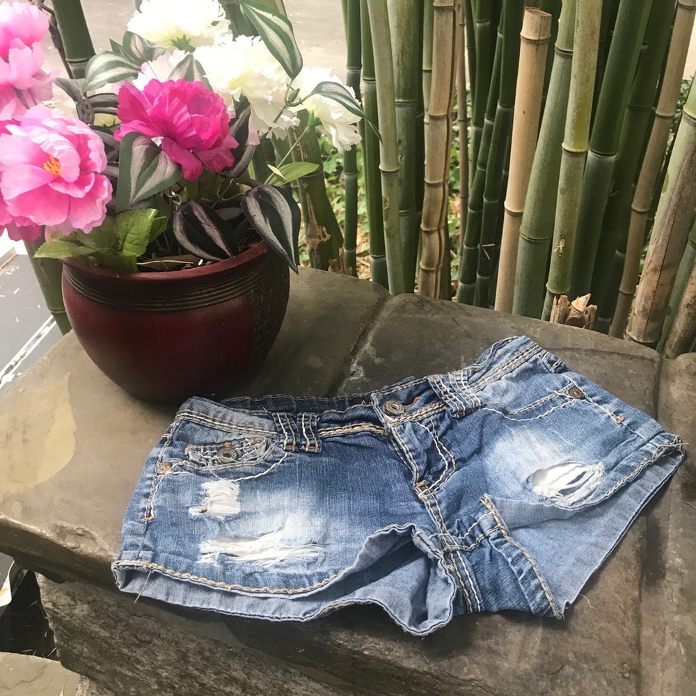Distressed denim Shorts